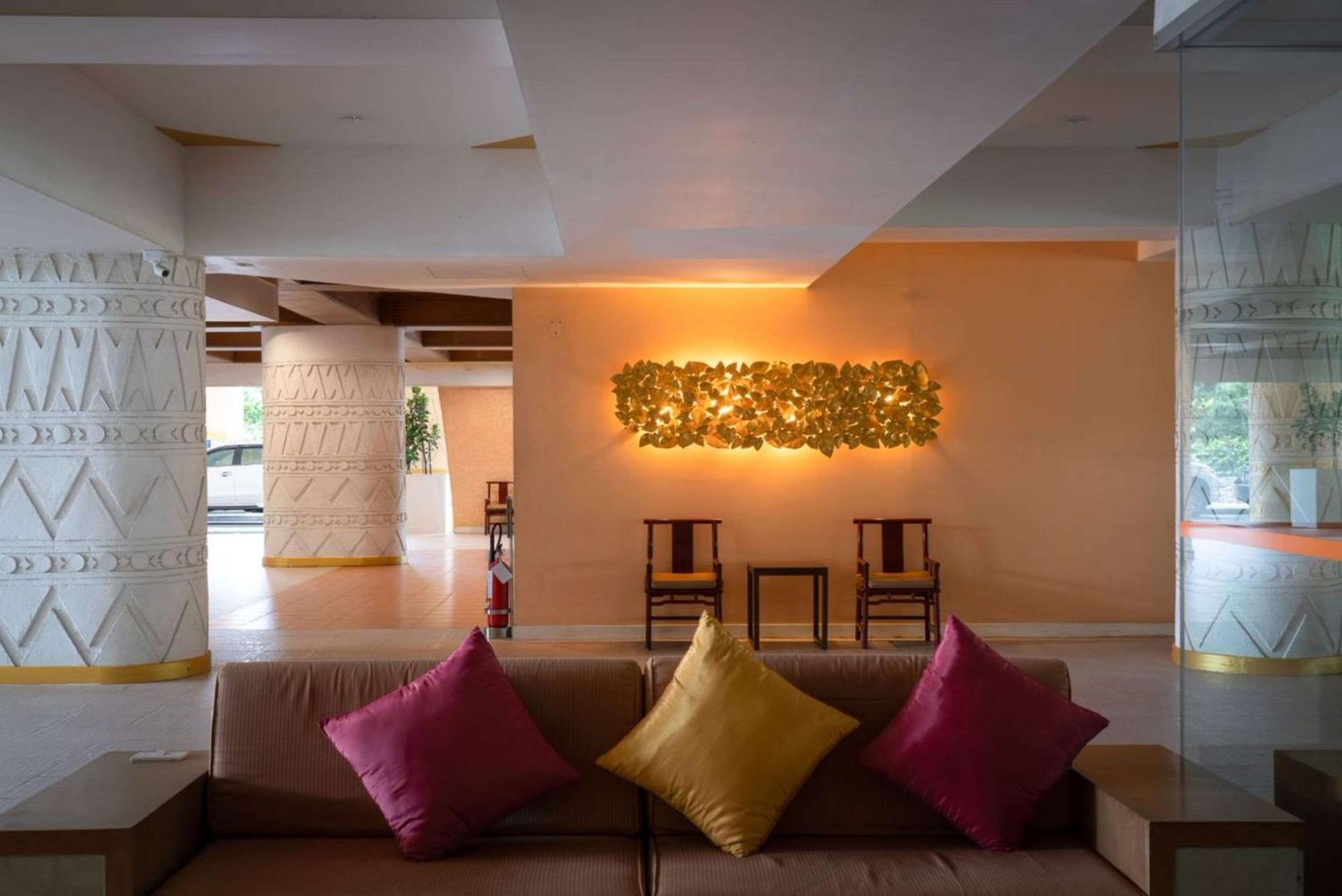 Hotel Tropicana Pattaya Εξωτερικό φωτογραφία