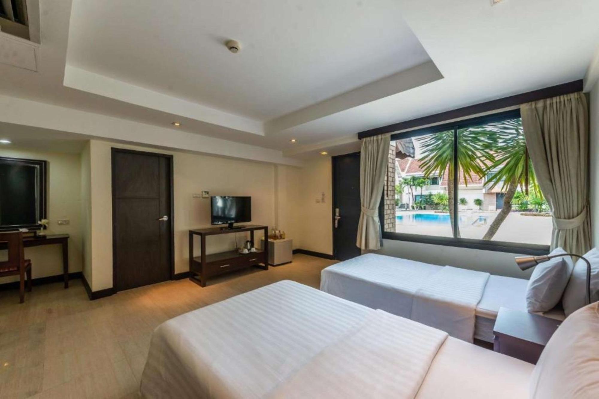 Hotel Tropicana Pattaya Εξωτερικό φωτογραφία