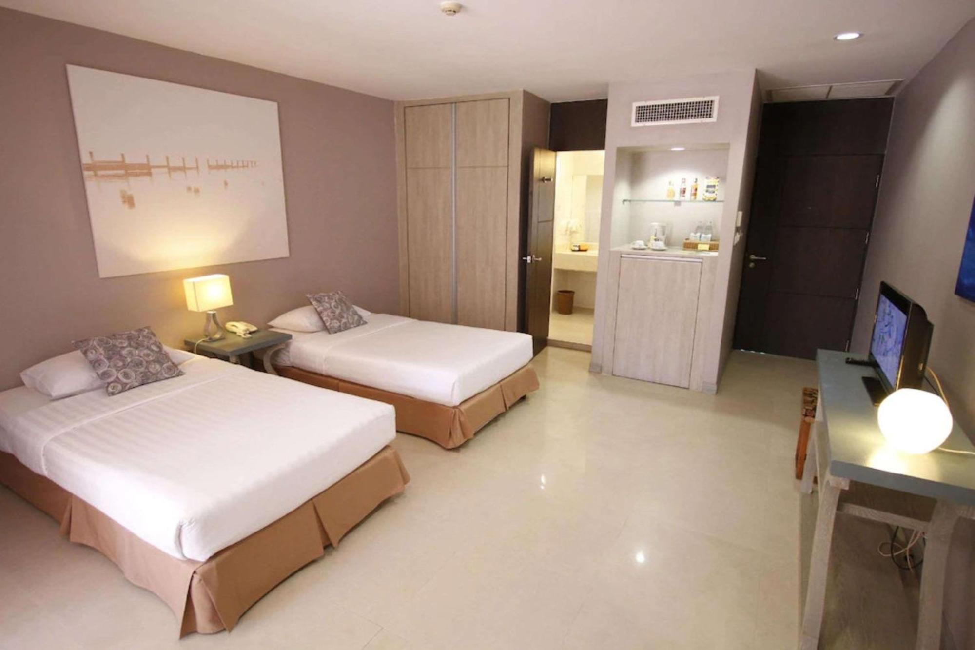 Hotel Tropicana Pattaya Εξωτερικό φωτογραφία