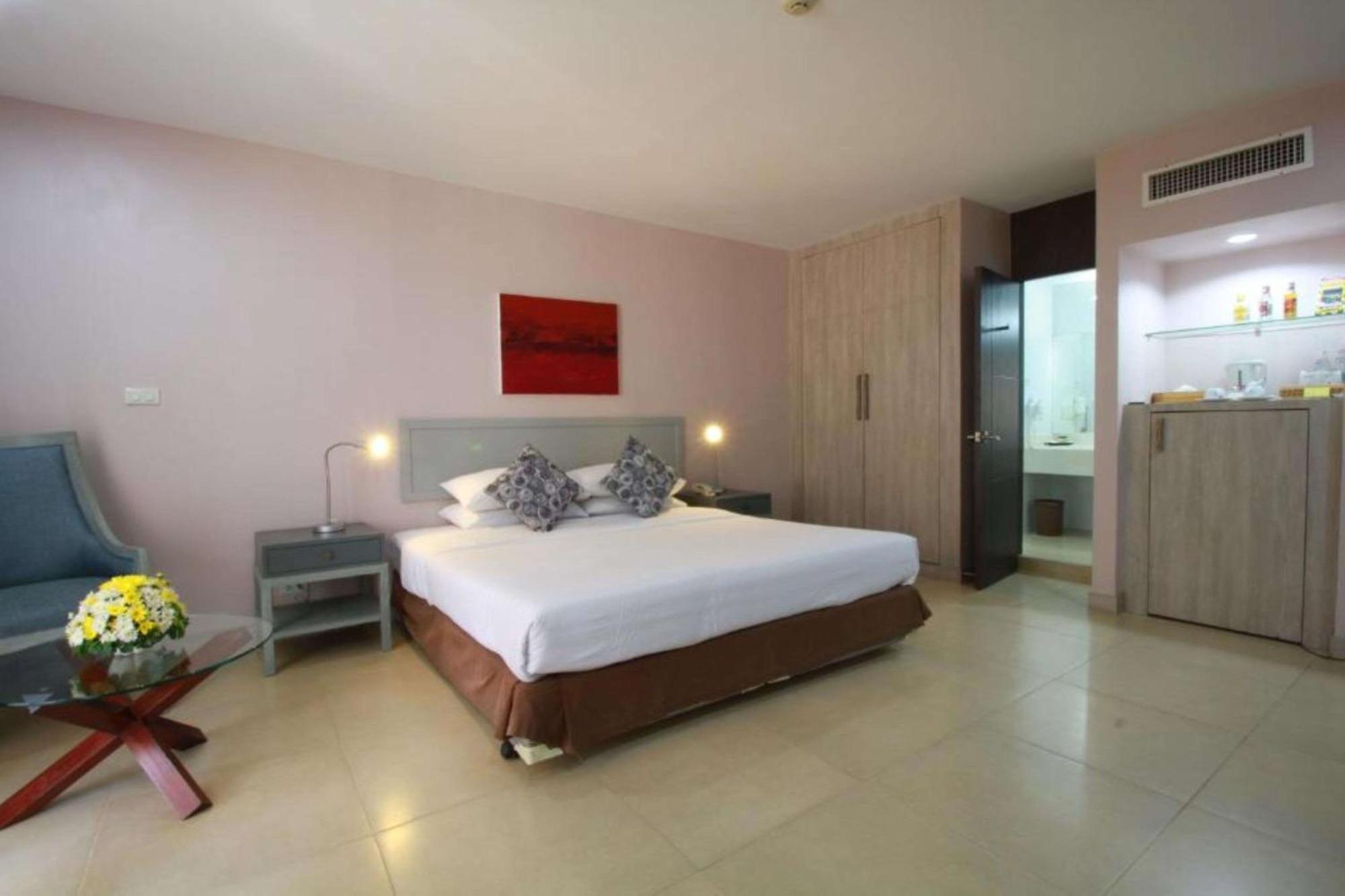 Hotel Tropicana Pattaya Εξωτερικό φωτογραφία