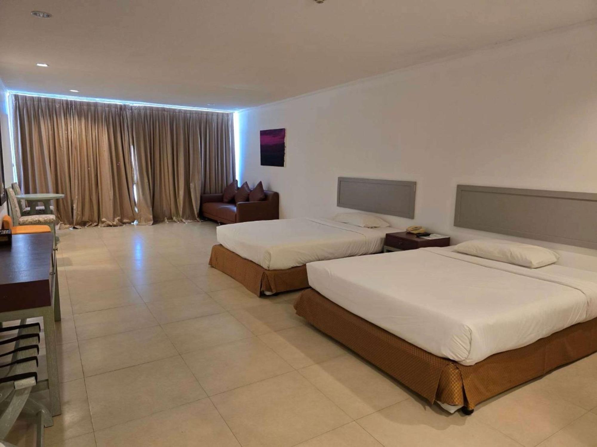 Hotel Tropicana Pattaya Εξωτερικό φωτογραφία