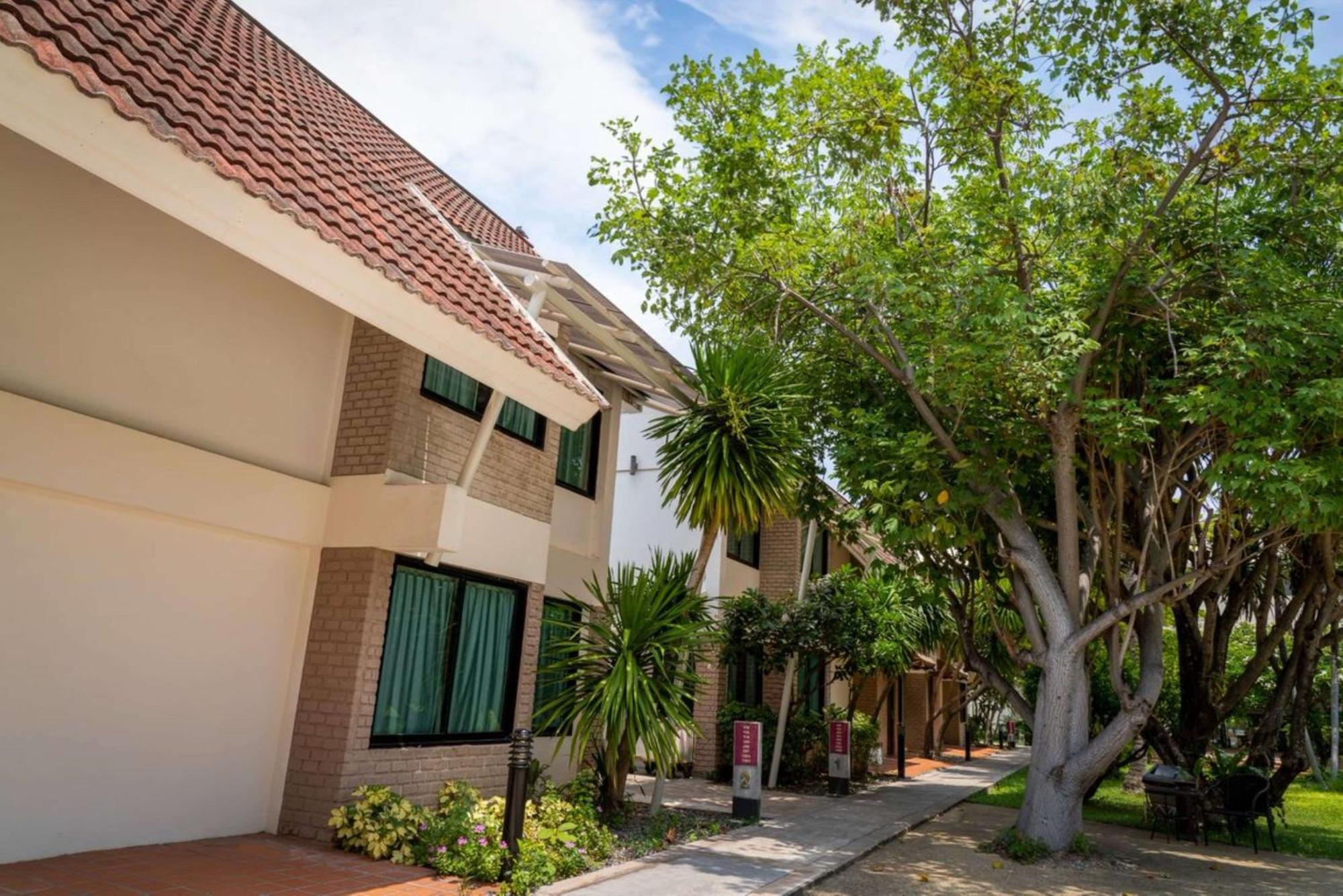 Hotel Tropicana Pattaya Εξωτερικό φωτογραφία